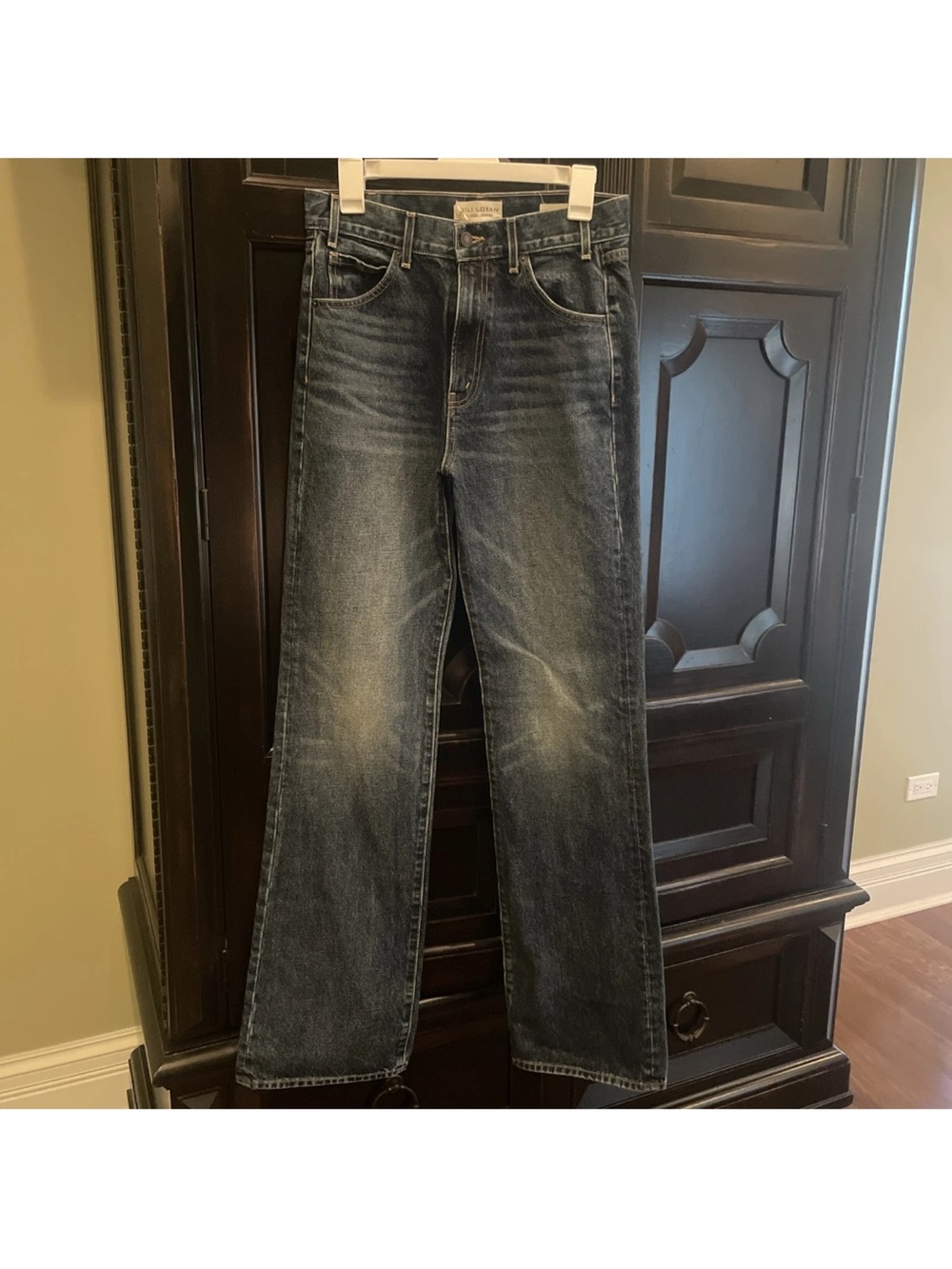 Nili Lotan Joan high rise straight leg jeans. Simon wash 29
